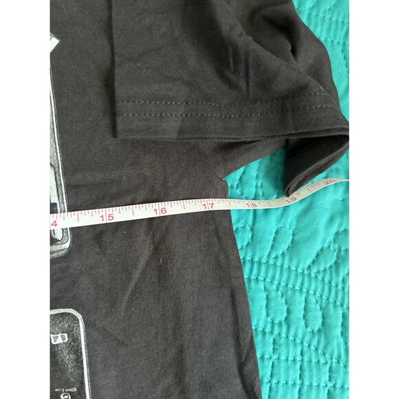 NWT Men's Size Small DJ T-Shirt Disc Jockey Old School vs New School Shot Sleeve - Picture 5 of 7